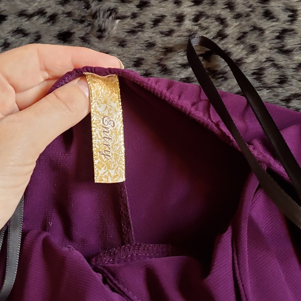 Classy Halter Top that Sparkles - Picture 2 of 9